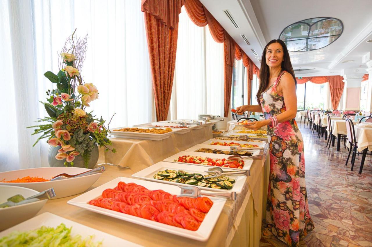 Hotel Pineta Bellaria-Igea Marina Eksteriør billede
