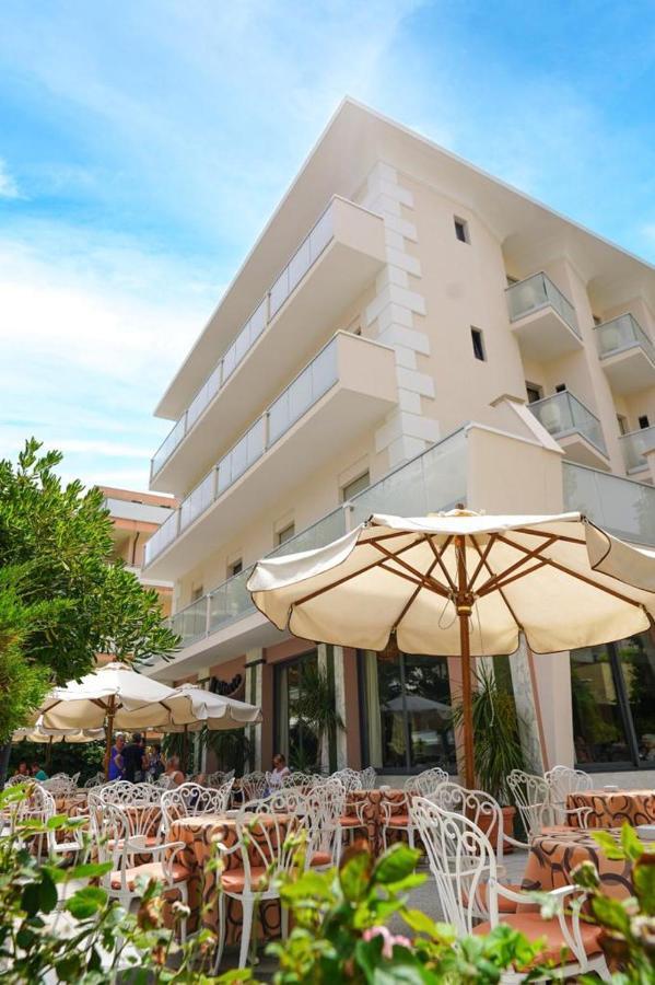 Hotel Pineta Bellaria-Igea Marina Eksteriør billede