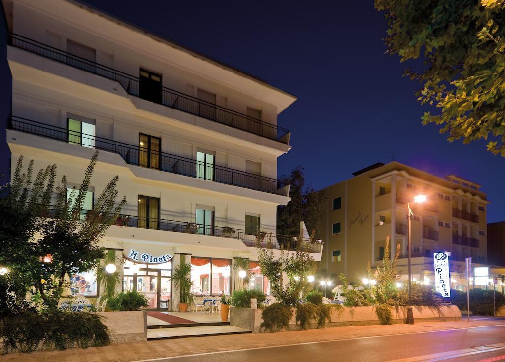 Hotel Pineta Bellaria-Igea Marina Eksteriør billede