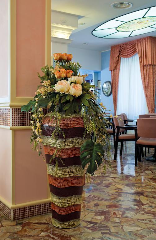 Hotel Pineta Bellaria-Igea Marina Eksteriør billede
