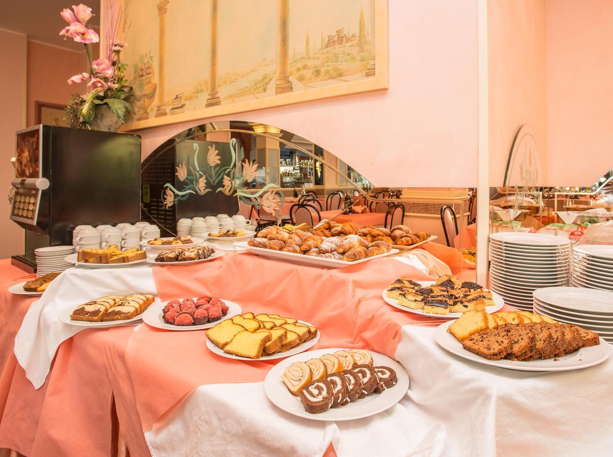 Hotel Pineta Bellaria-Igea Marina Eksteriør billede